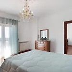 Casa Imaginario Com Serenidade